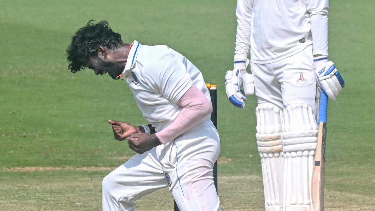 Ranji Trophy 2025-26, Round 4: Prithvi Raj’s four-fer, TN batting implosion headlines day one